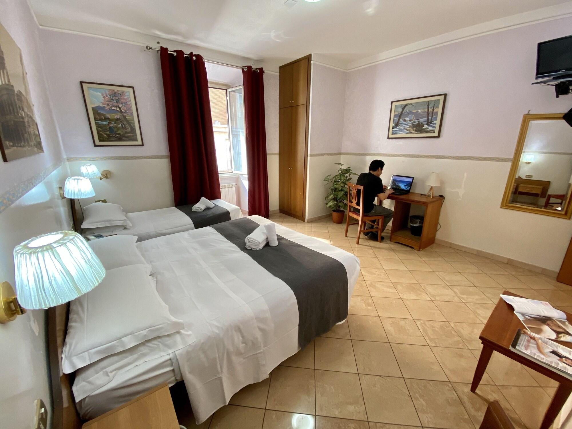 Hotel Resi روما المظهر الخارجي الصورة