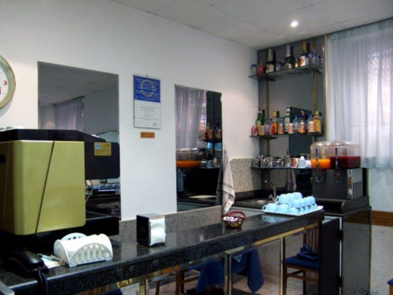 Hotel Resi روما المظهر الخارجي الصورة