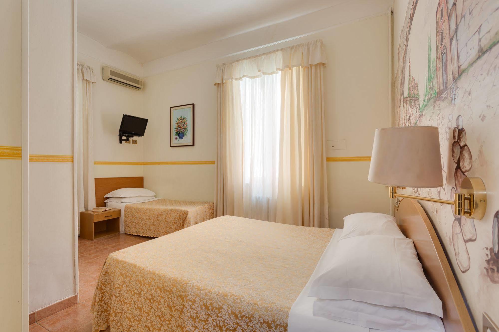Hotel Resi روما المظهر الخارجي الصورة